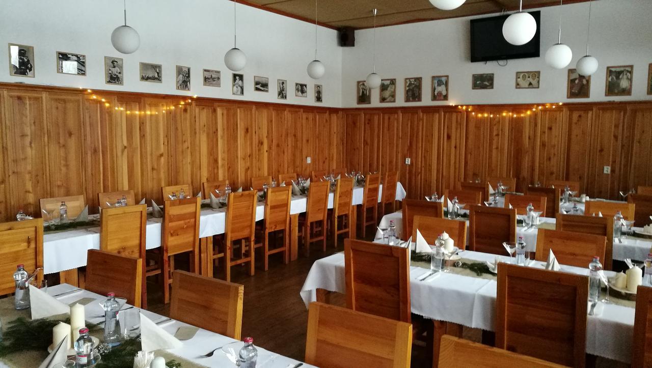 Penzion Manin Považská Bystrica Dış mekan fotoğraf